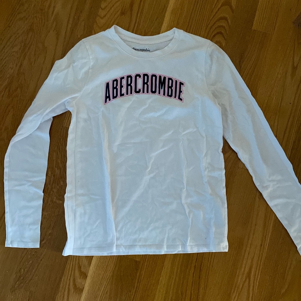 Abercrombie long sleeve white tee shirt